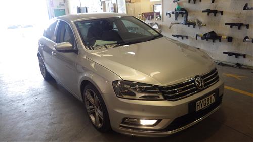 VOLKSWAGEN PASSAT SALOON 2010-2015